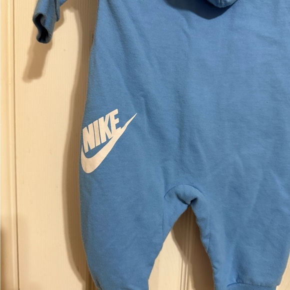 Nike Hooded Romper - Picture 9 of 9